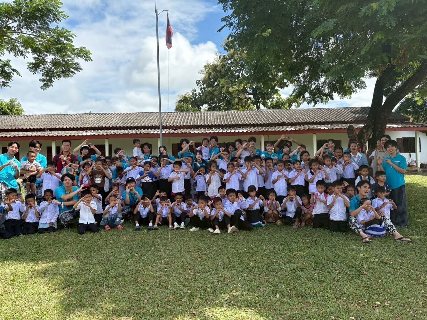 透明性の高い運営でラオスの教育に貢献する——学生国際協力団体​関西SIVIO