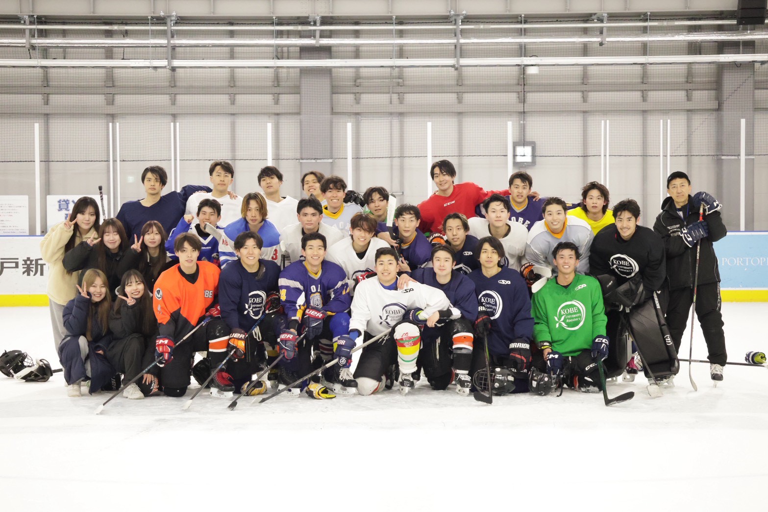 才能ではなく「4年間の努力」と「圧倒的な組織力」で勝つ。——神戸大学アイスホッケー部