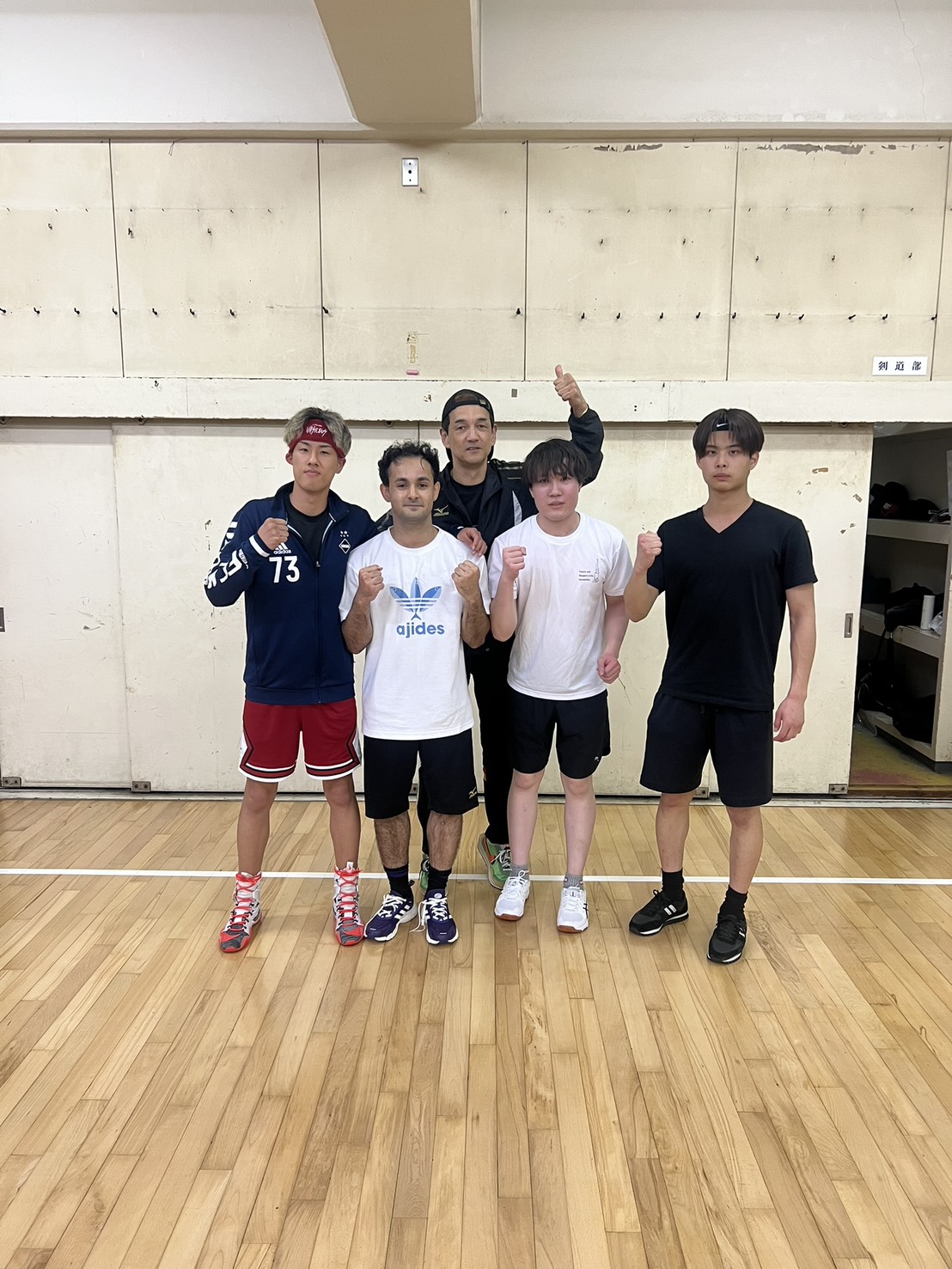 背中で引っ張る、学業と競技を両立するボクシング――大阪国際大学ボクシング部